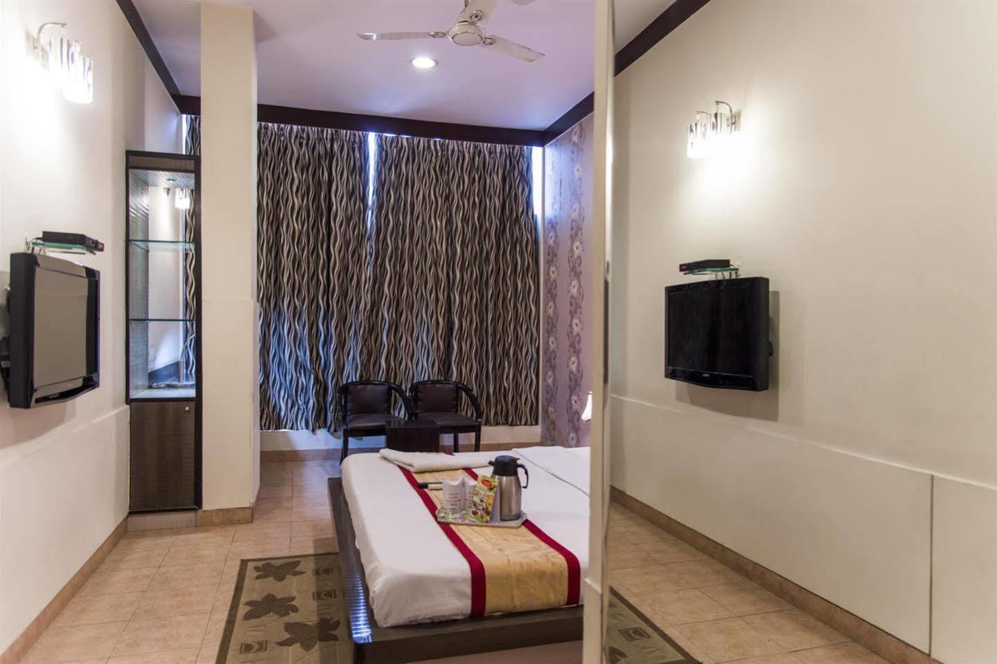 Orbit Inn Agra  Exterior photo